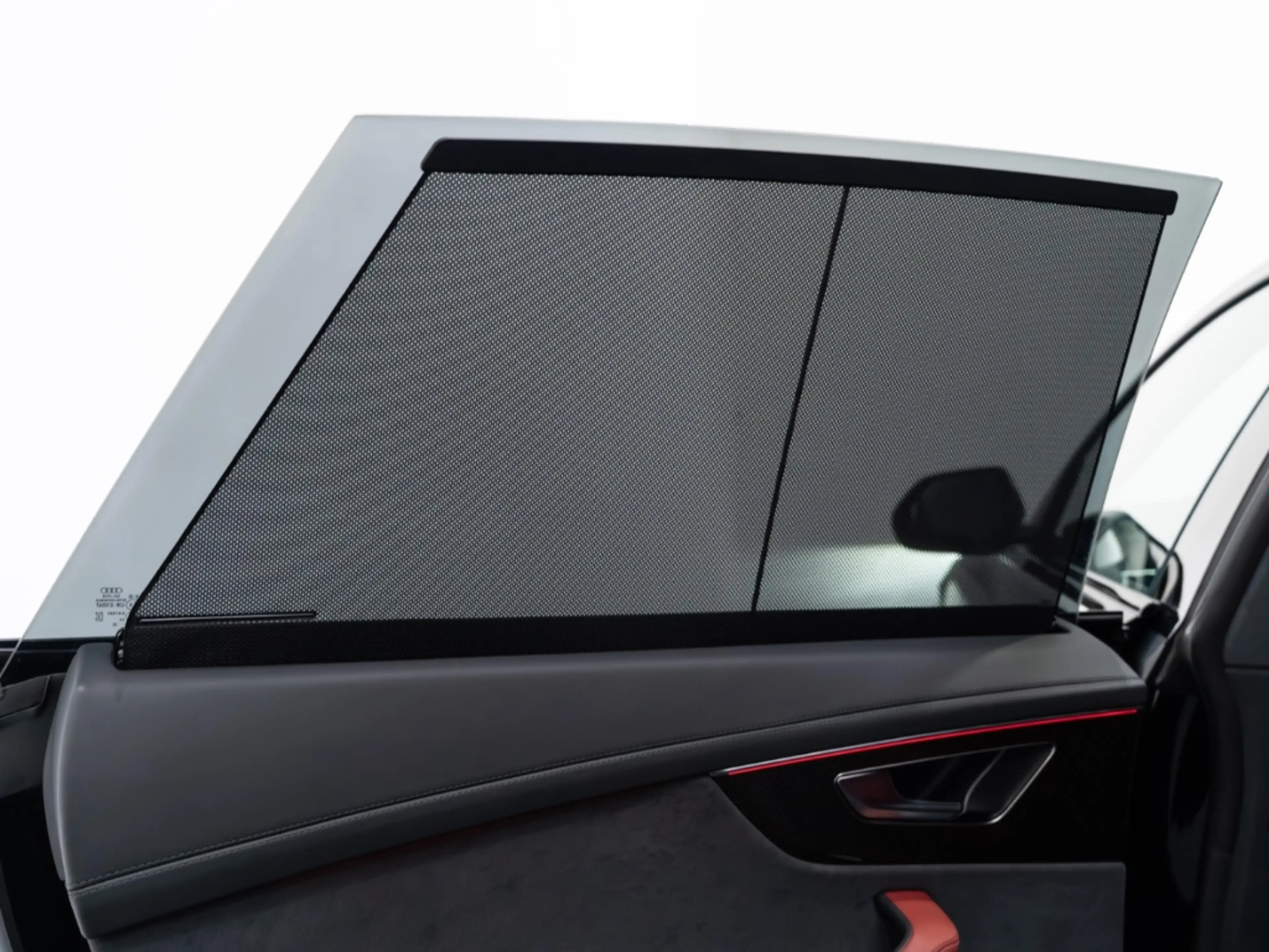 Audi SQ8 QU COMPETITION PLUS IN&OUT CARBON MATRIX HEAD SOFT — photo 12