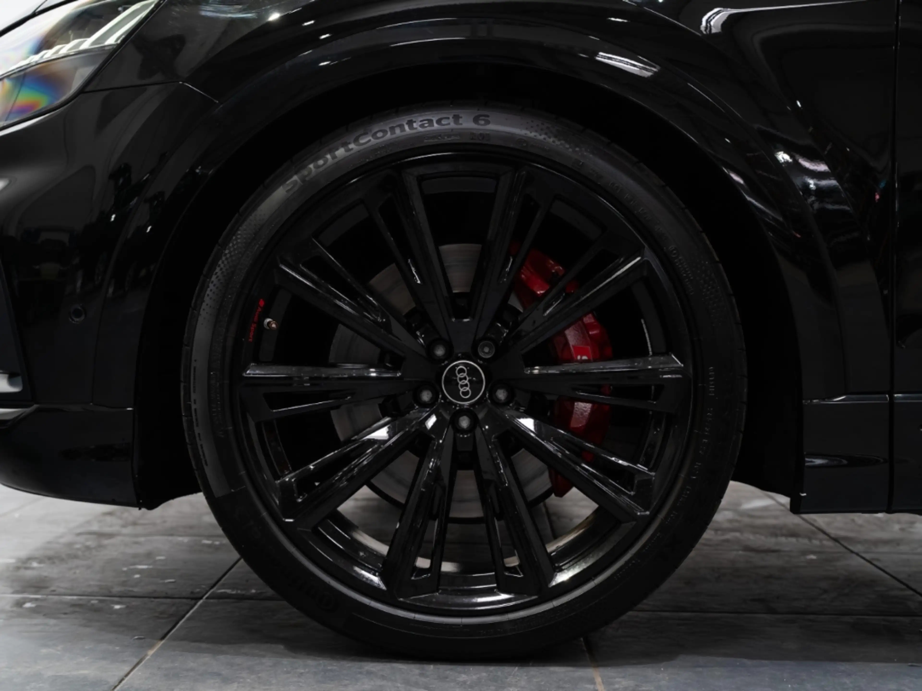 Audi SQ8 QU COMPETITION PLUS IN&OUT CARBON MATRIX HEAD SOFT — photo 10