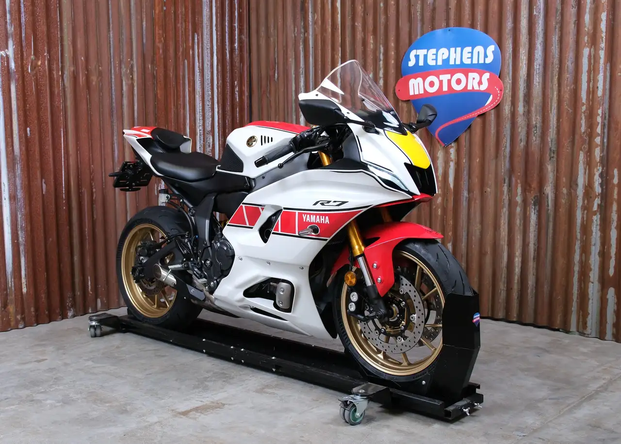 Yamaha YZF-R7