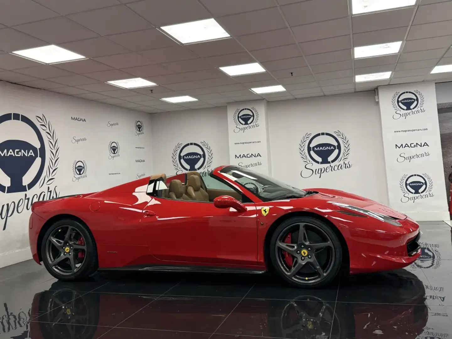 Ferrari 458 Spider Rojo - 2