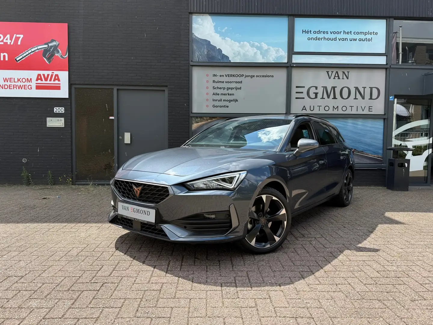 CUPRA Leon Sportstourer 1.5 eTSI Business Edition Plus Grijs - 1