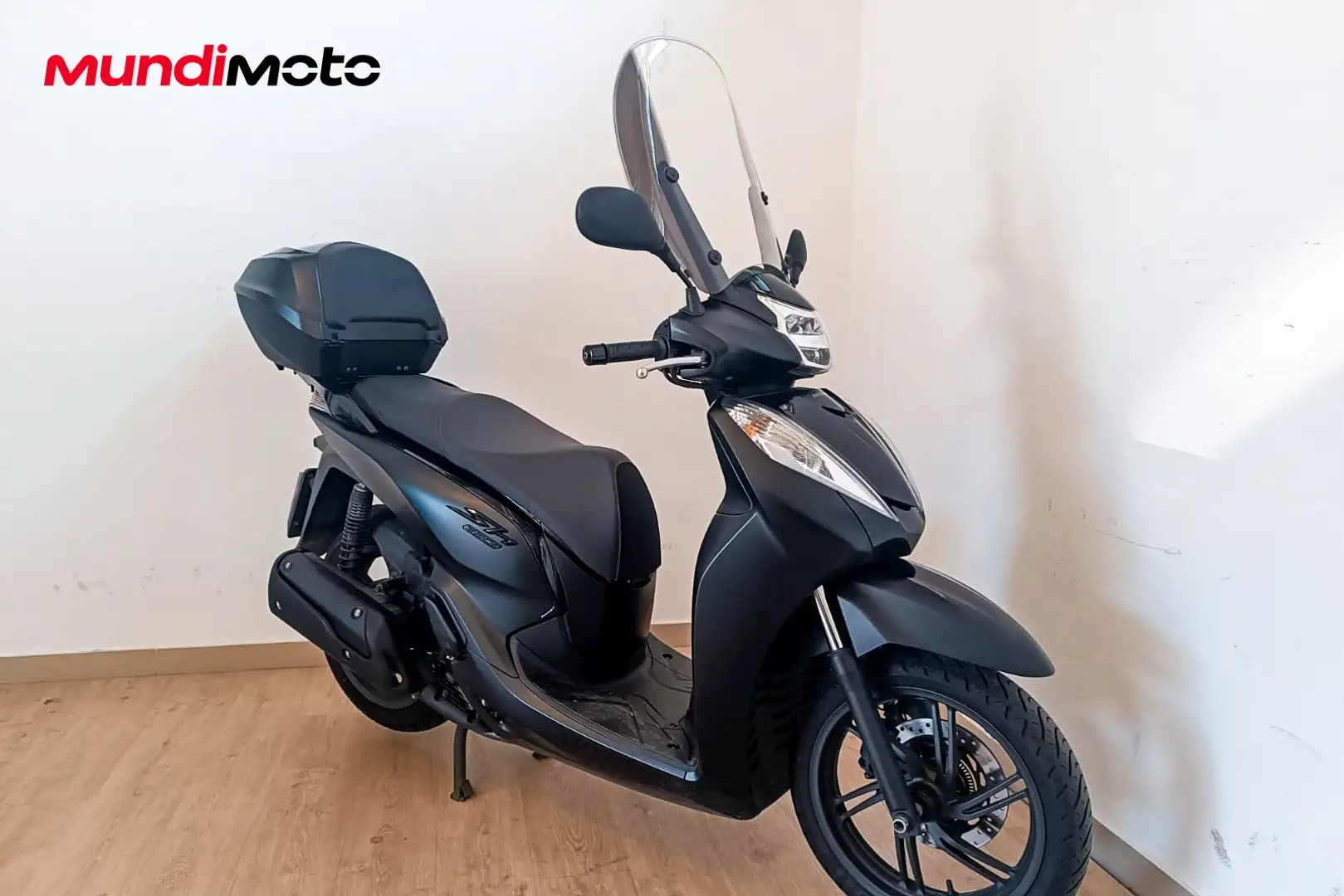 Honda SH 300 - 2