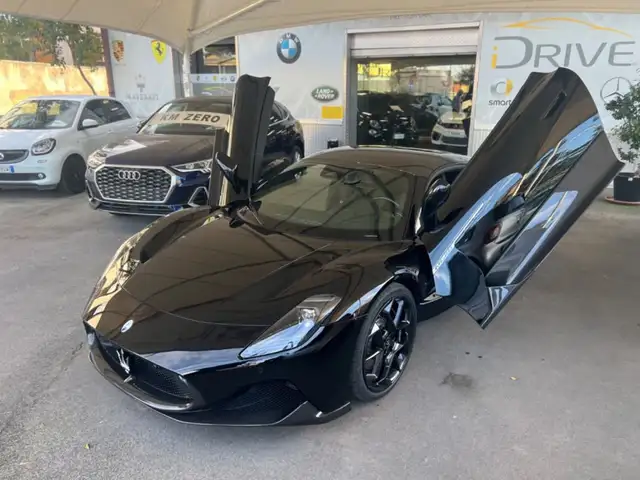 Maserati MC20 MC20"Kit carbonio(41500€)/sollevatore/pack service