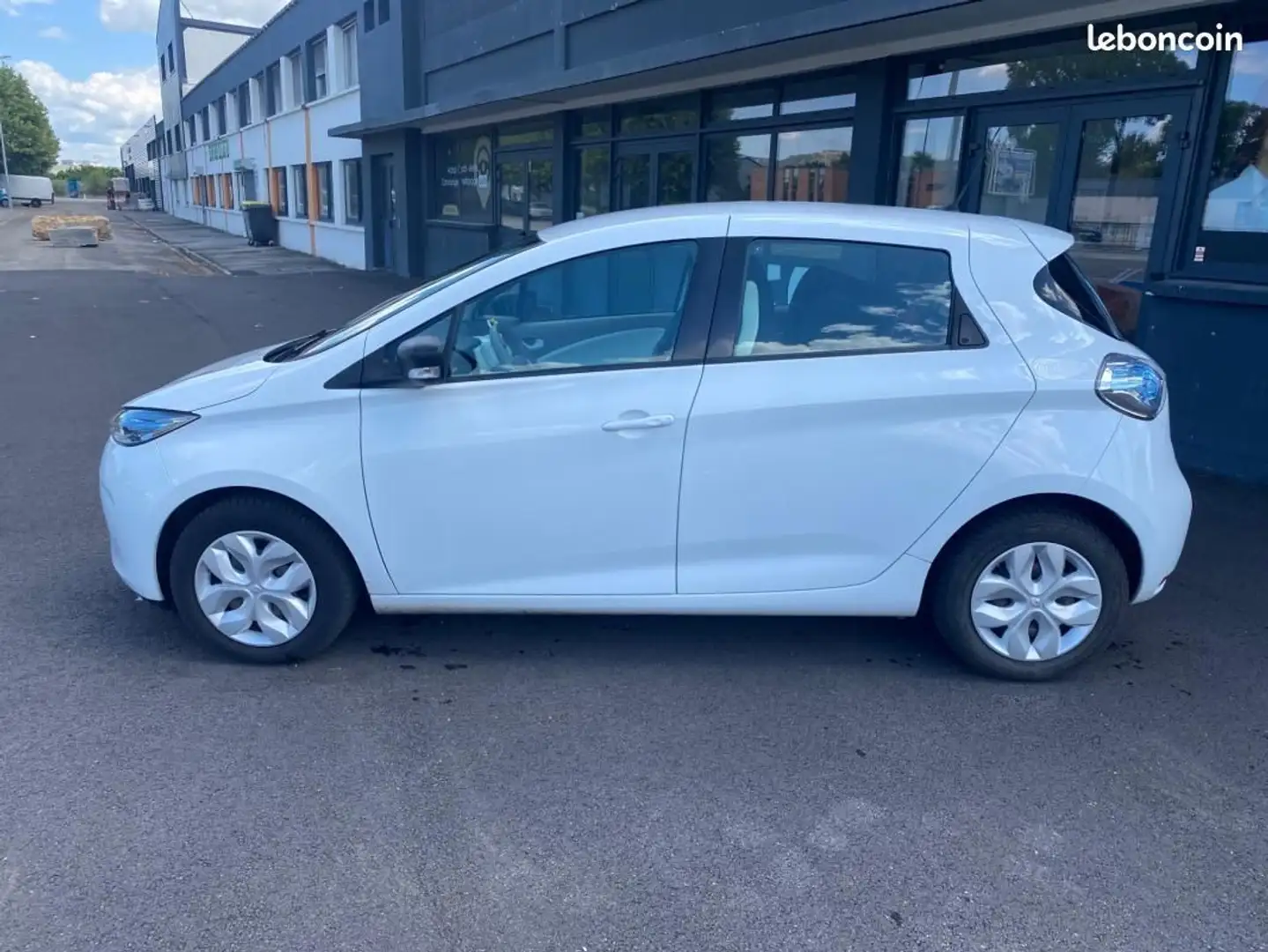 Renault ZOE R90 ZE 90CH 69PPM 40KWH BVA LOCATION BATTERIE 89-M Blanc - 2
