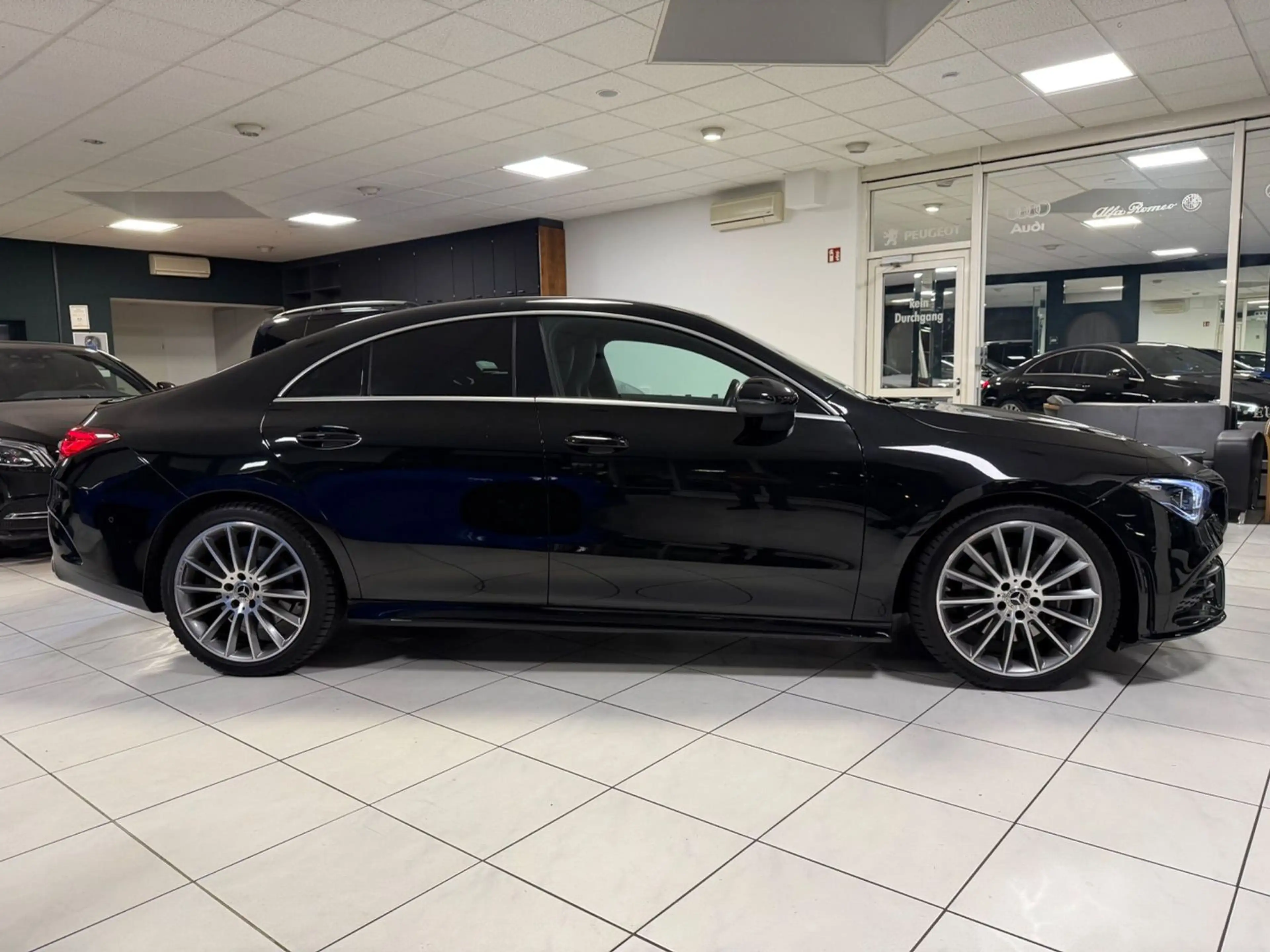Mercedes-Benz CLA 220 AMG LINE|19"| STANDHZG | NAVI | AMBIENTE — photo 4