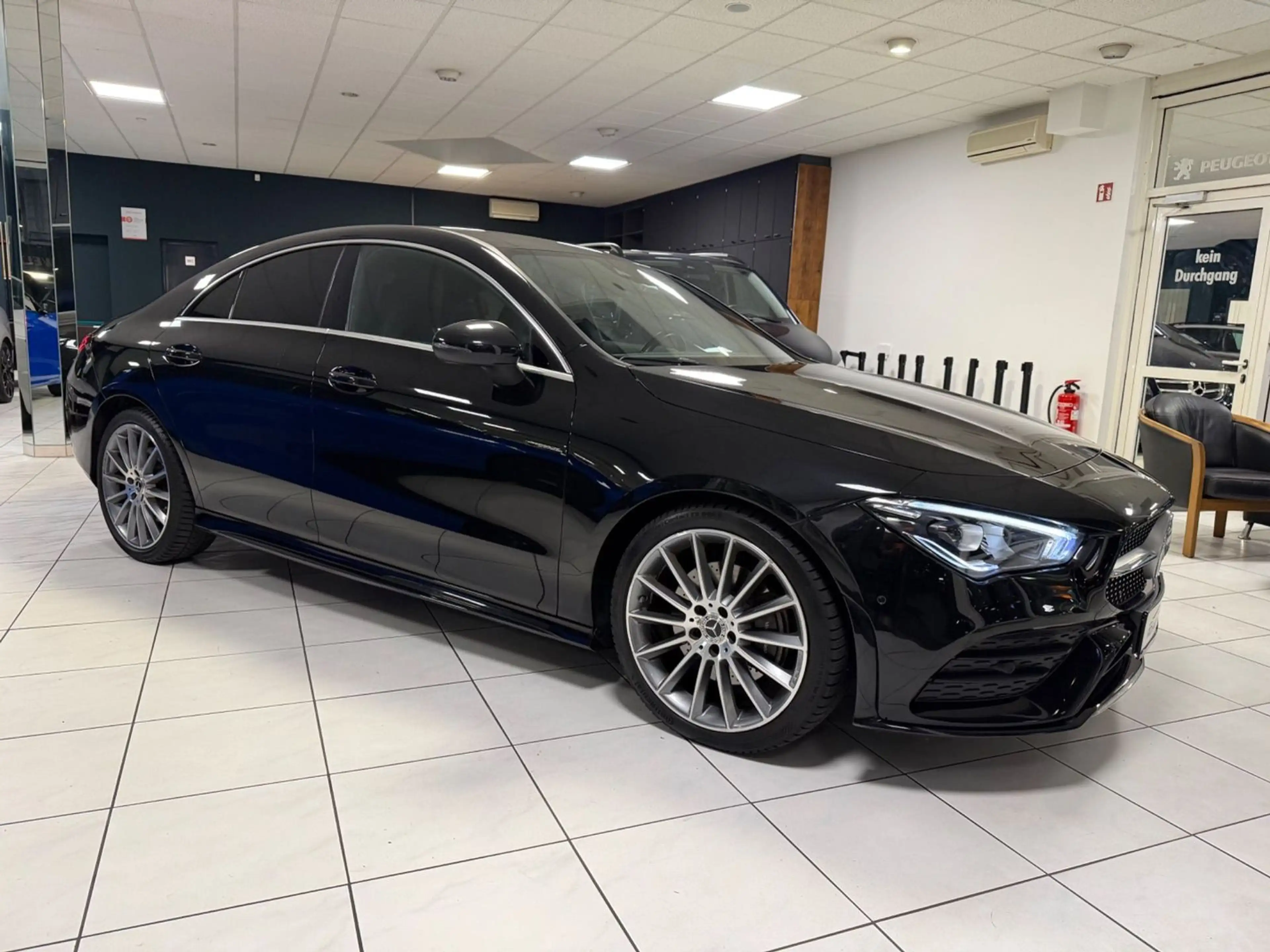 Mercedes-Benz CLA 220 AMG LINE|19"| STANDHZG | NAVI | AMBIENTE — photo 3