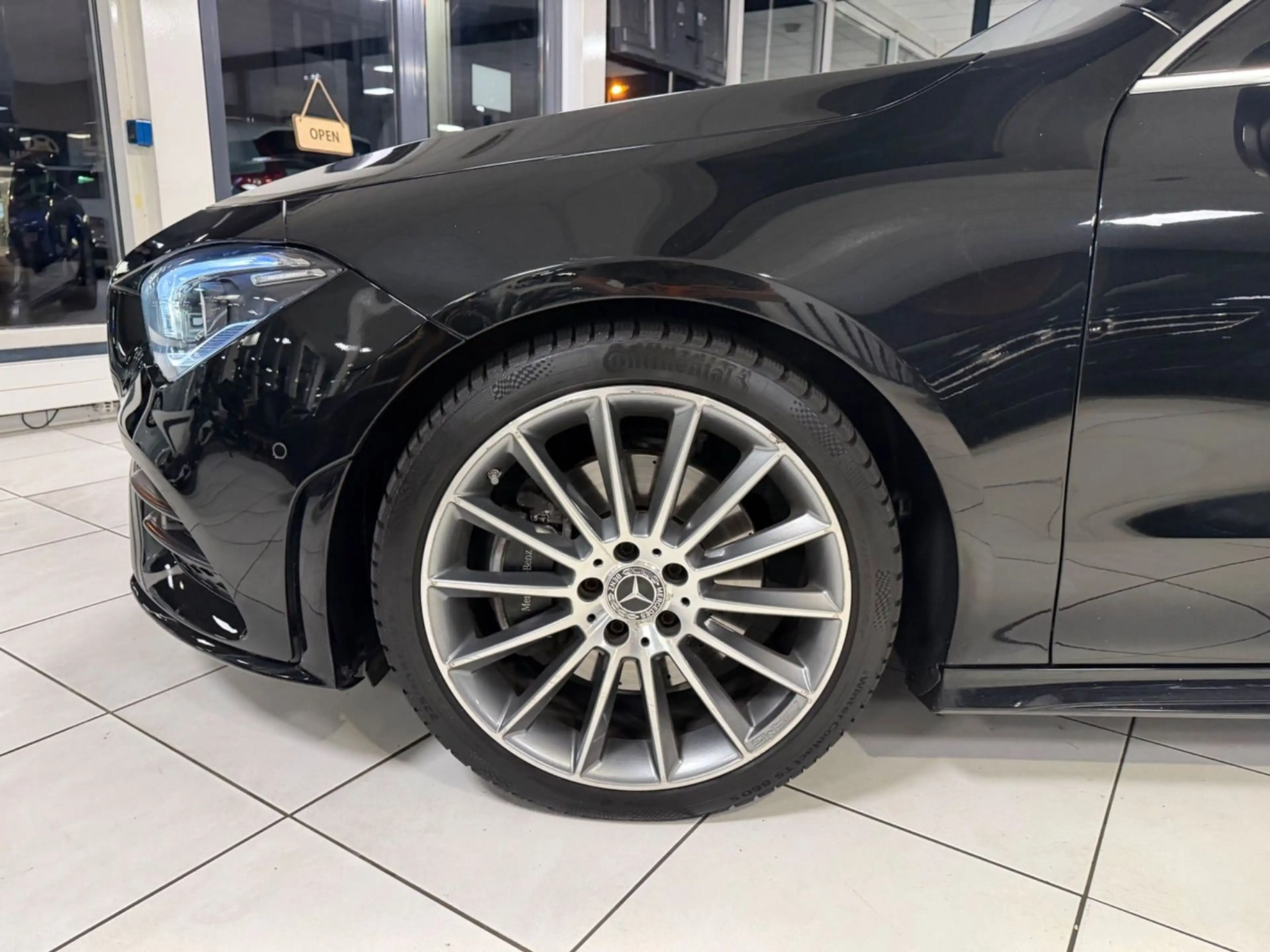 Mercedes-Benz CLA 220 AMG LINE|19"| STANDHZG | NAVI | AMBIENTE — photo 9