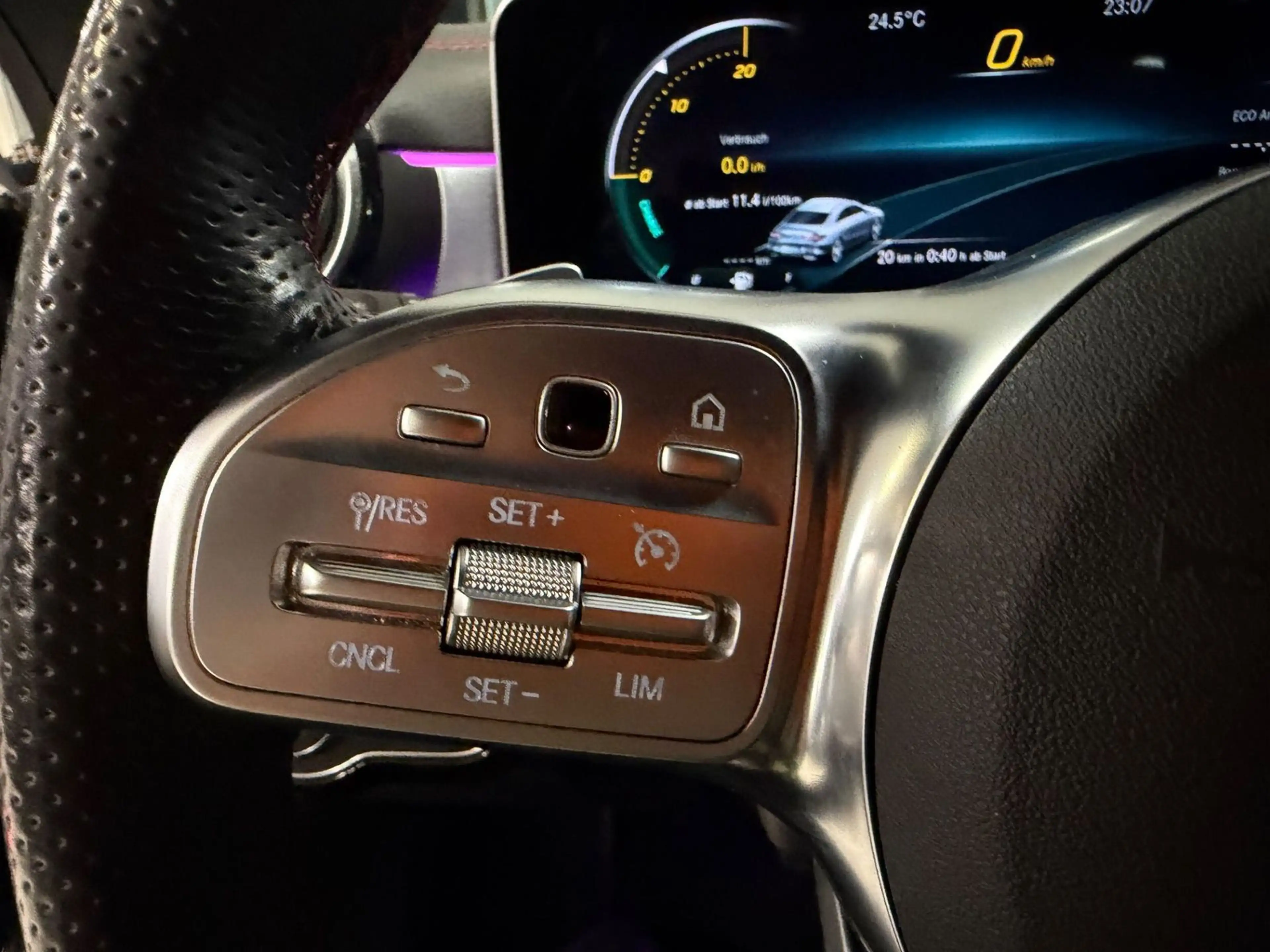 Mercedes-Benz CLA 220 AMG LINE|19"| STANDHZG | NAVI | AMBIENTE — photo 27