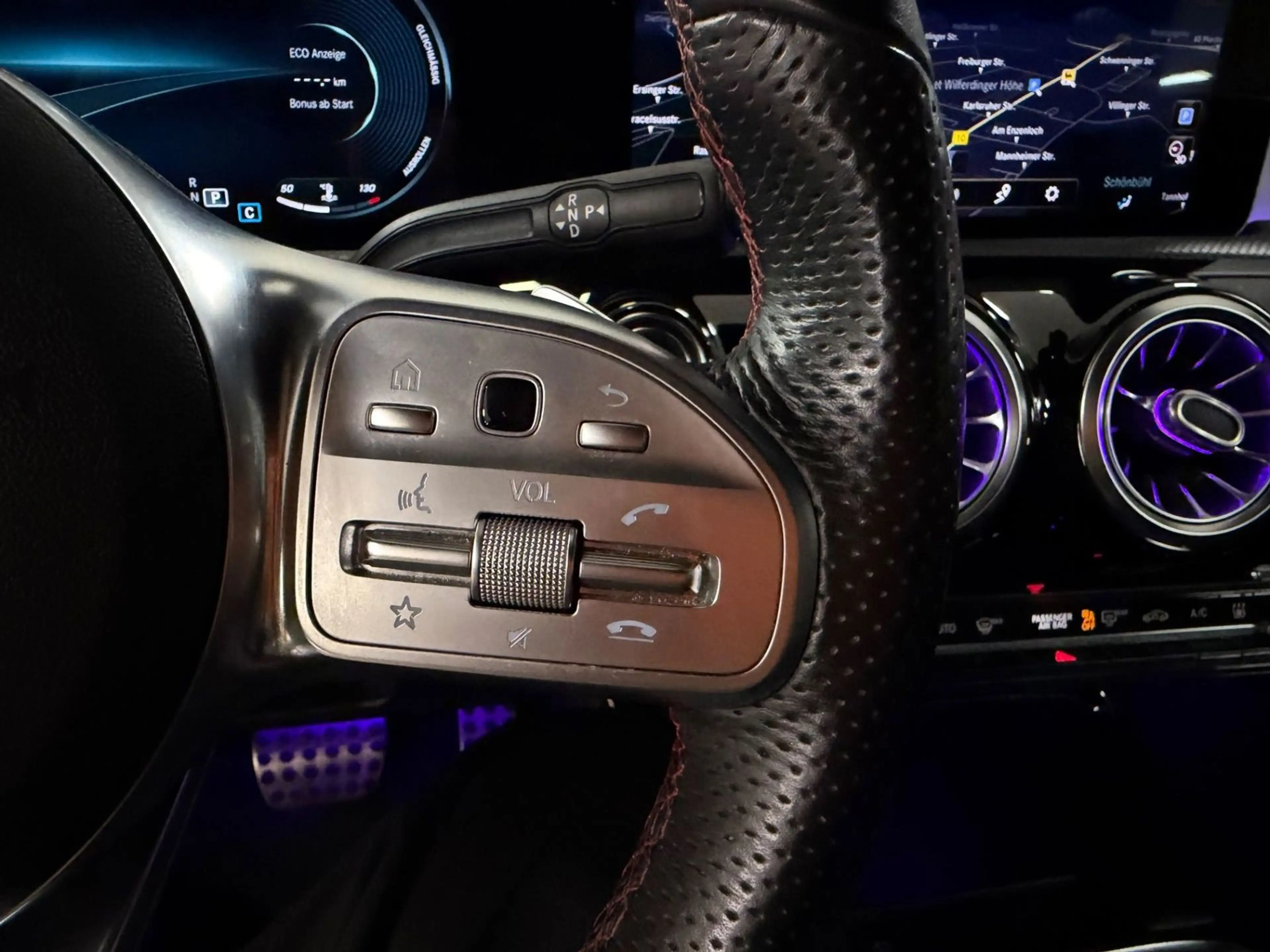 Mercedes-Benz CLA 220 AMG LINE|19"| STANDHZG | NAVI | AMBIENTE — photo 26