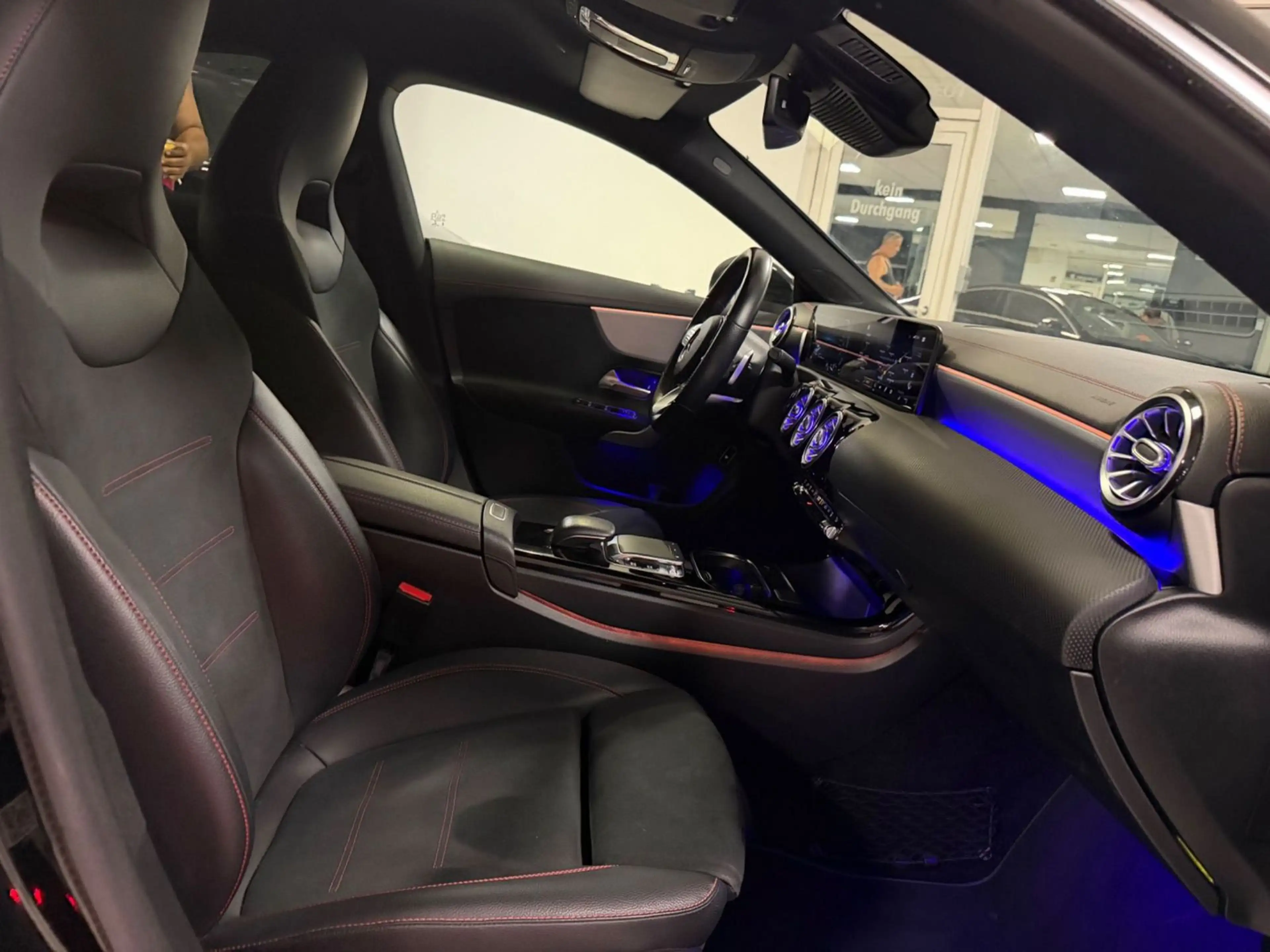 Mercedes-Benz CLA 220 AMG LINE|19"| STANDHZG | NAVI | AMBIENTE — photo 20