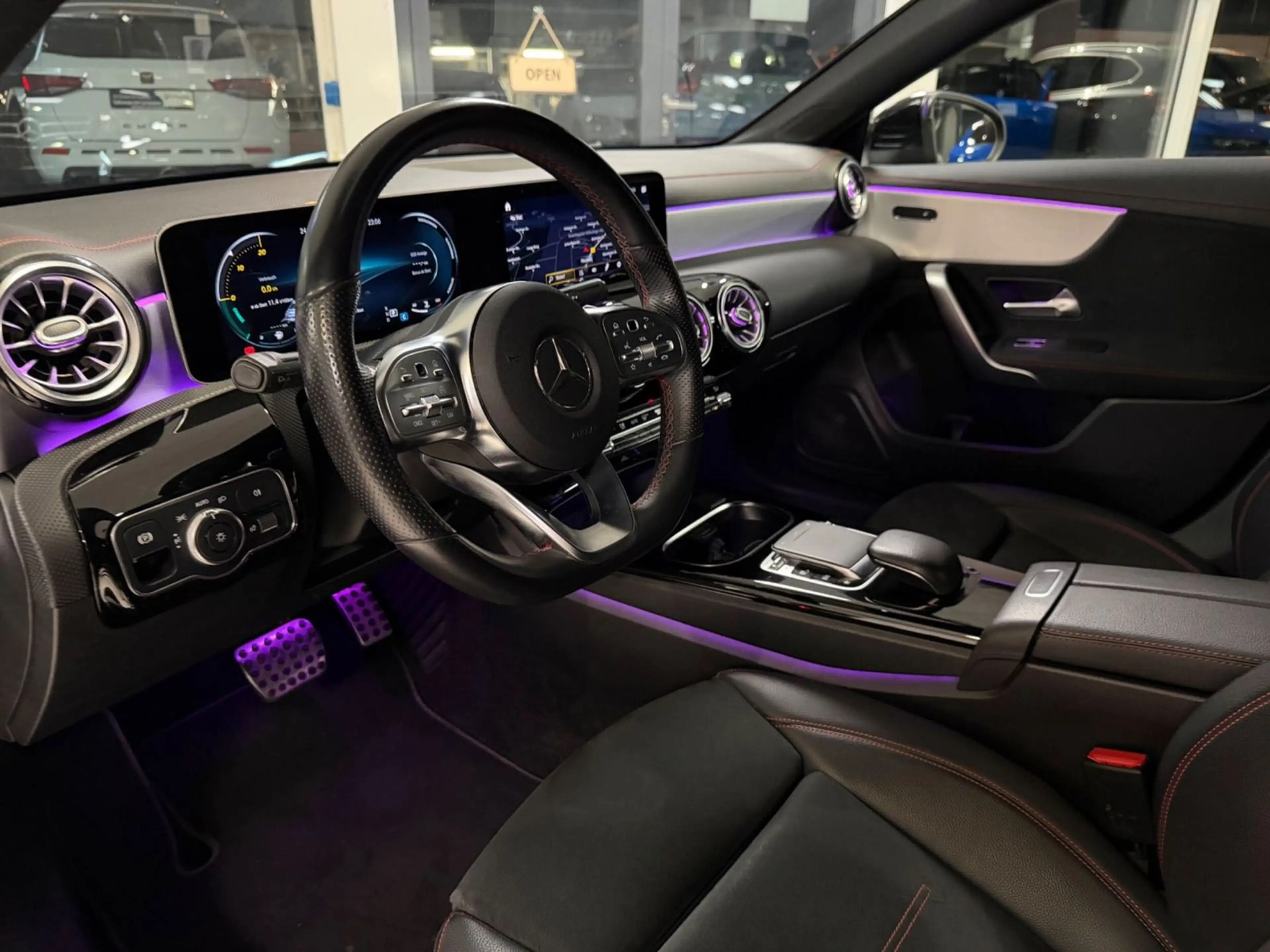 Mercedes-Benz CLA 220 AMG LINE|19"| STANDHZG | NAVI | AMBIENTE — photo 22
