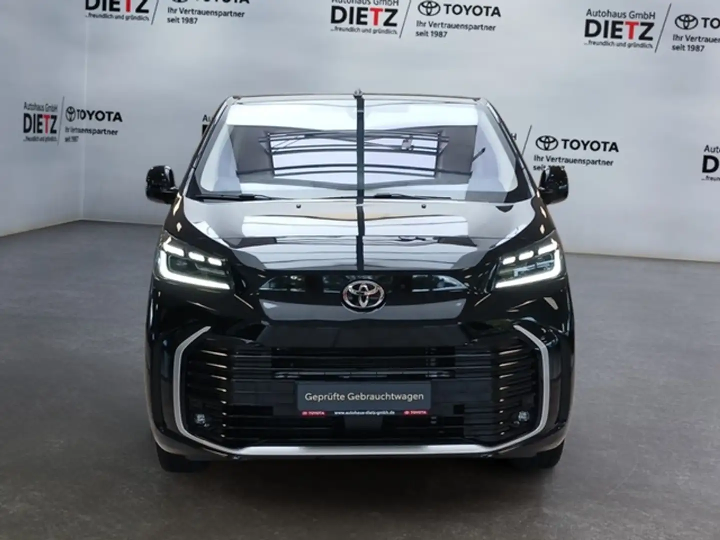 Toyota Proace Verso City 2.0 D L2 Team D*NAVI*ACC*AHK Schwarz - 2