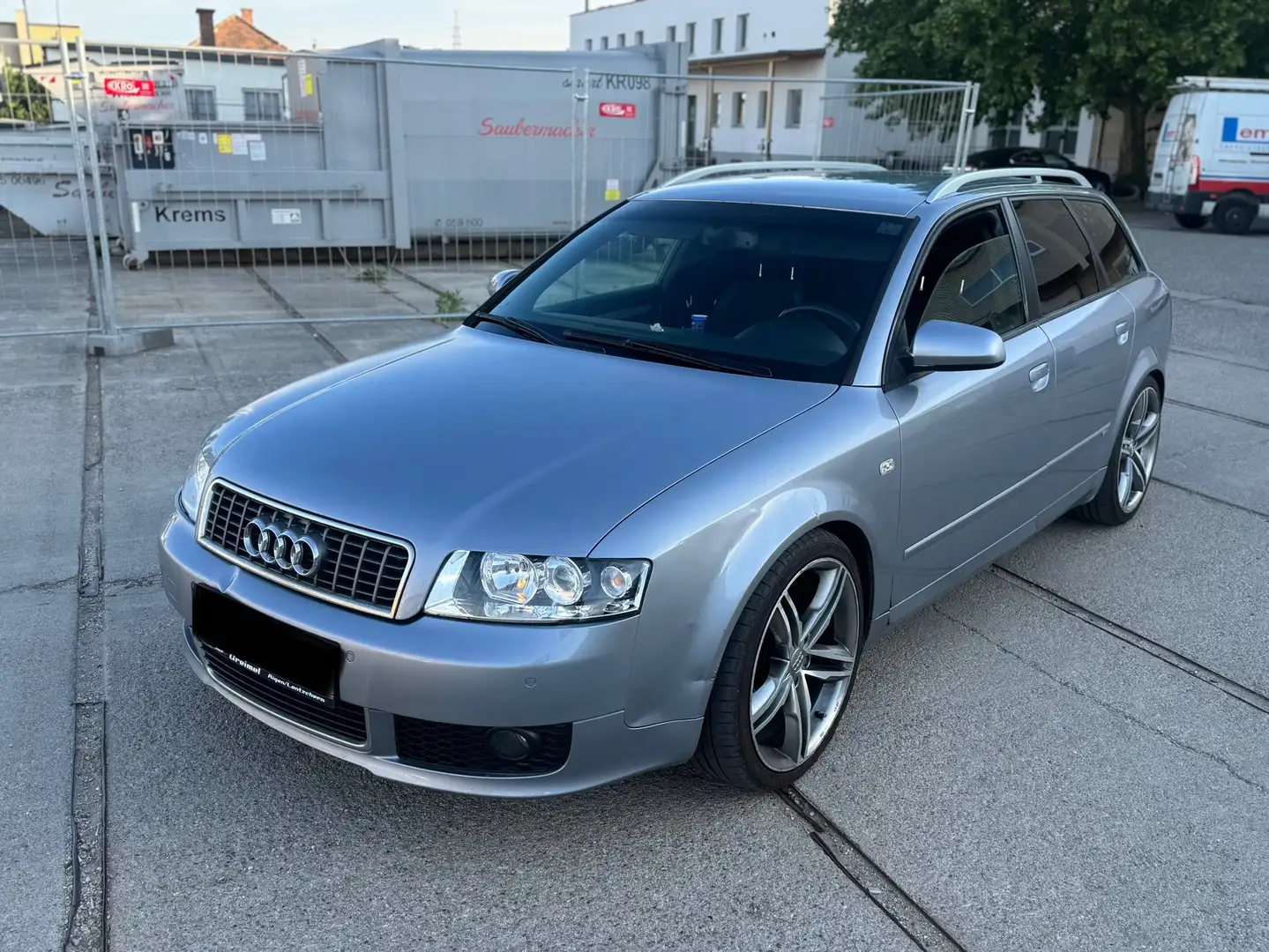 Audi A4 2.5 Diesle S-Line Automatic Grau - 2