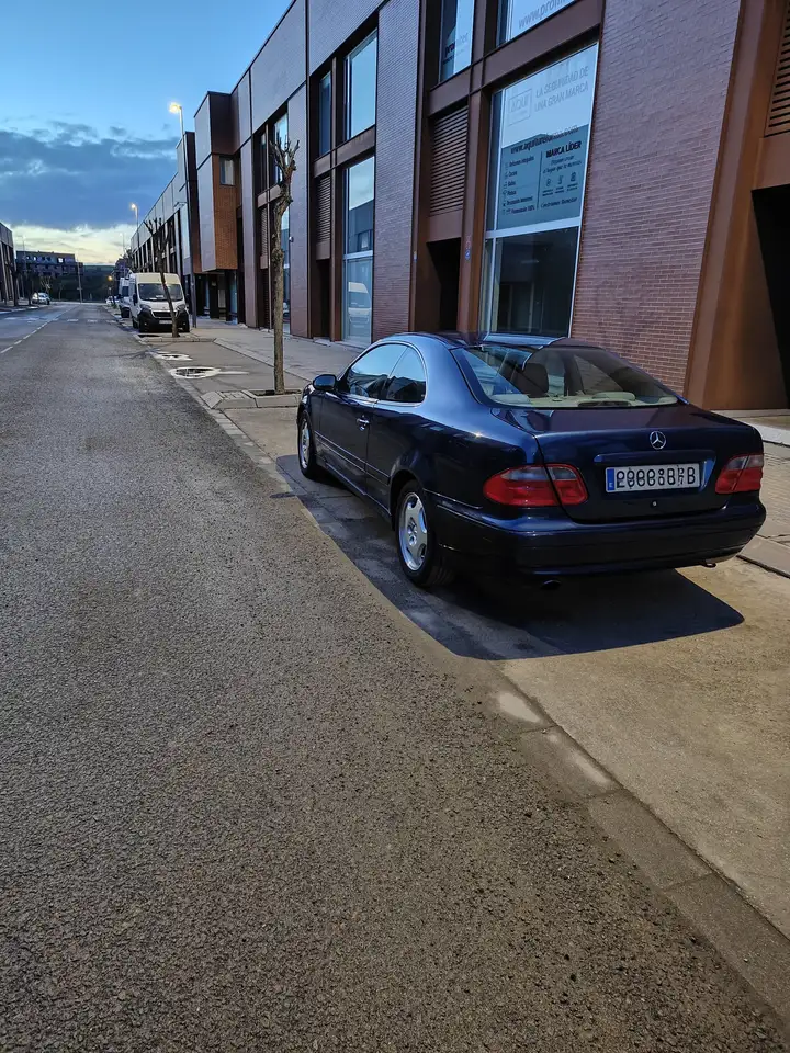Mercedes-Benz CLK 320 Elegance, foto 3
