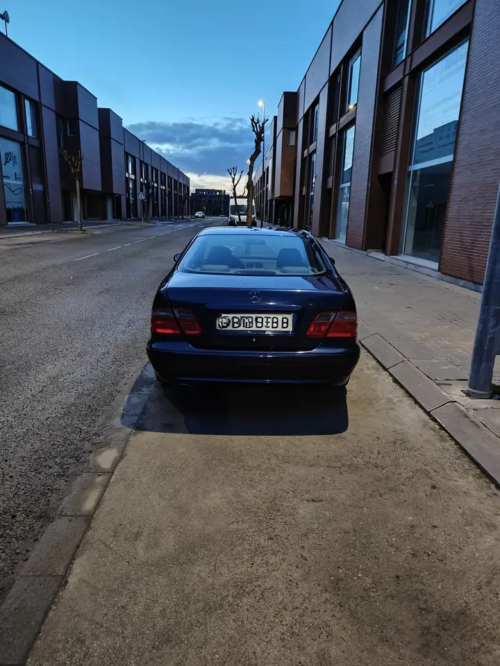 Mercedes-Benz CLK 320 Elegance, foto 1