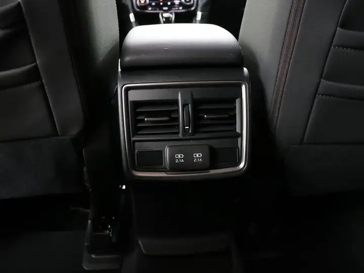 Subaru Forester 2.0i Hybrid CVT Sport Plus 2021, foto 13