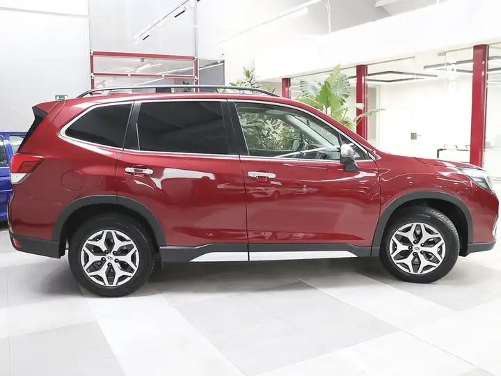 Subaru Forester 2.0i Hybrid CVT Sport Plus 2021, foto 3