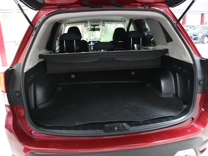 Subaru Forester 2.0i Hybrid CVT Sport Plus 2021, foto 48