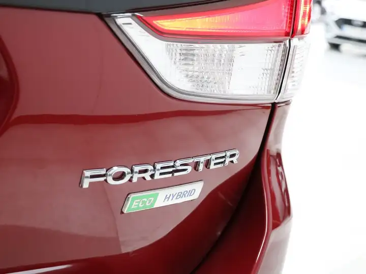 Subaru Forester 2.0i Hybrid CVT Sport Plus 2021, foto 46
