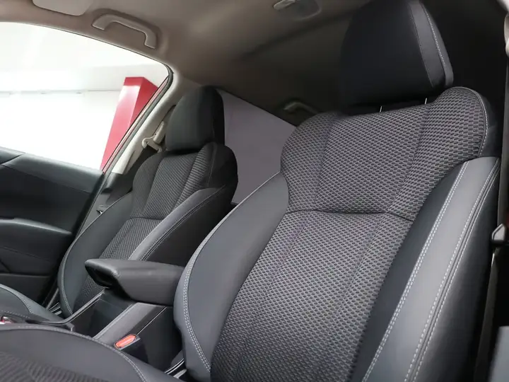 Subaru Forester 2.0i Hybrid CVT Sport Plus 2021, foto 10