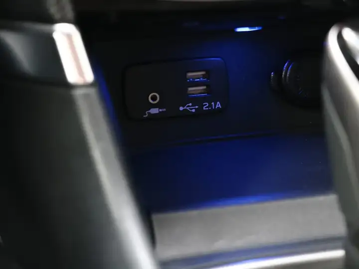 Subaru Forester 2.0i Hybrid CVT Sport Plus 2021, foto 24