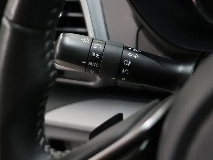 Subaru Forester 2.0i Hybrid CVT Sport Plus 2021, foto 36