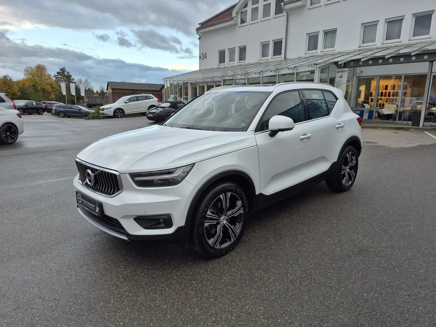 Volvo XC40 T4 AWD Inscription*Standh*Schiebedach*360° Weiß - 1