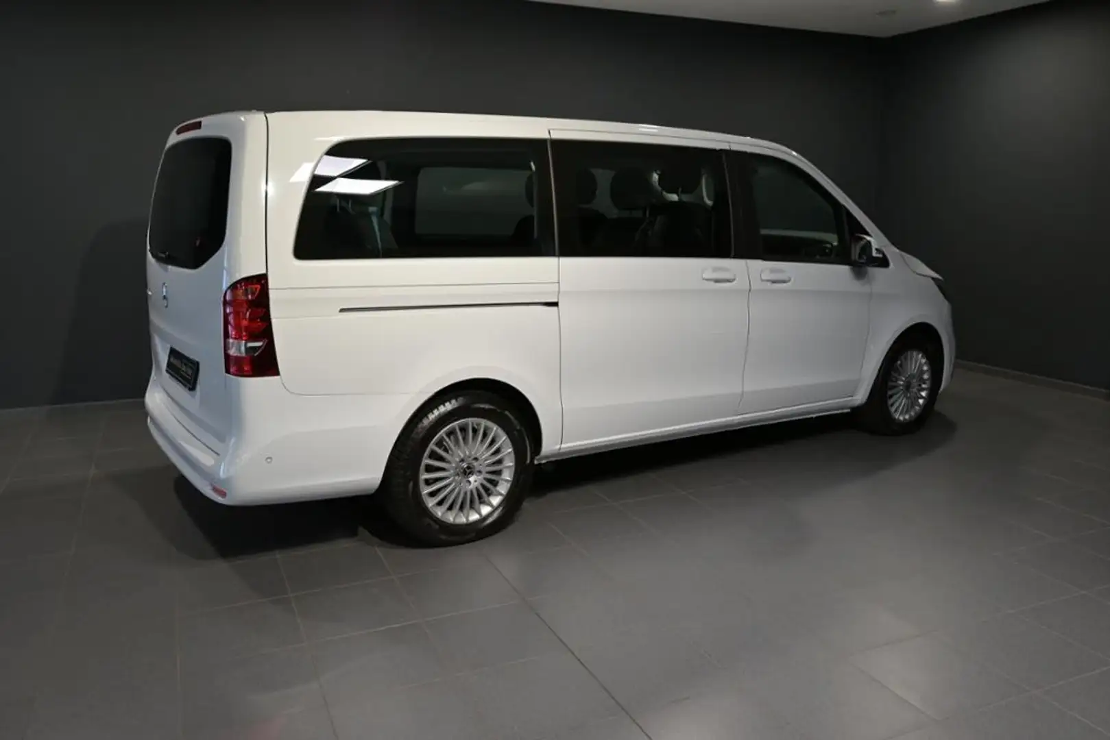 Mercedes-Benz EQV 300 Lang 6-Sitze NAVI/KAMERA/DISTRO/TOTW/SHZ Weiß - 2