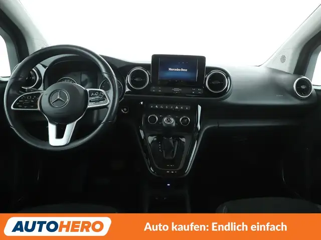 Mercedes-Benz T-Class view 12