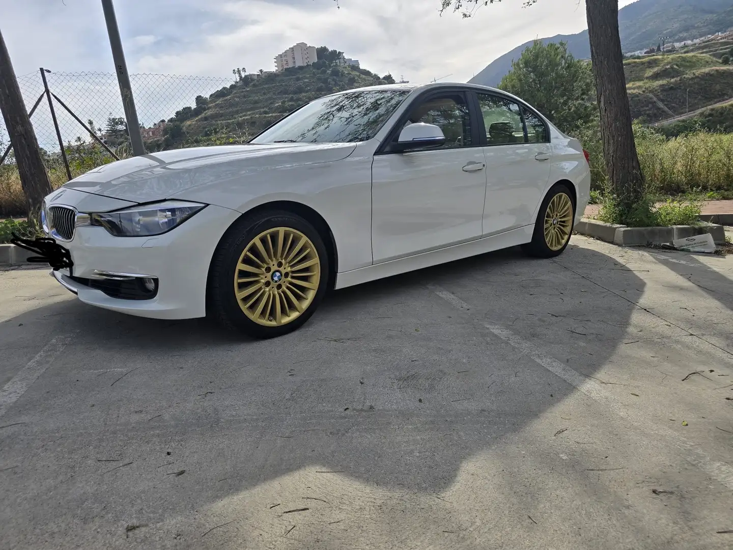 BMW 328 328iA xDrive Luxury Luxury Bílá - 2