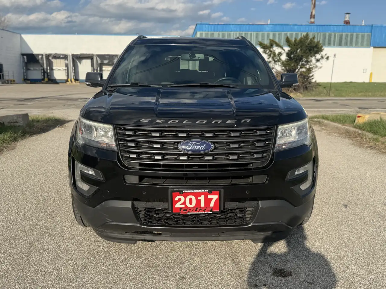 Ford Explorer photo Ford Explorer