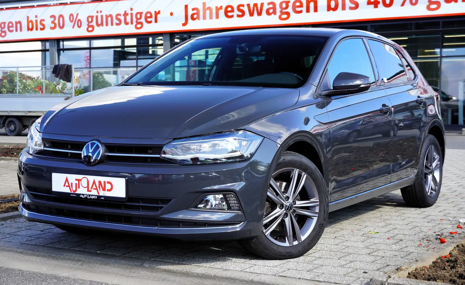 Volkswagen Polo 1.0 Klimaaut. LED Navi DAB PDC Sitzheizung Grigio - 1