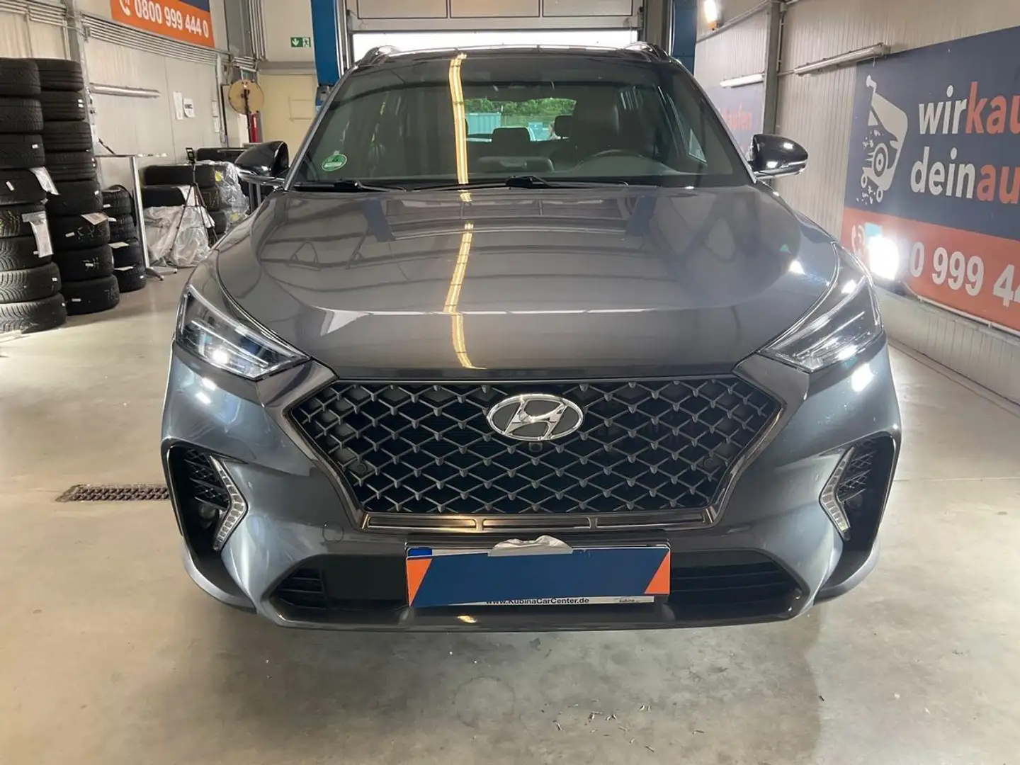 Hyundai TUCSON 1.6 TGDI N-Line 4WD *SHZ*NAV*PAN*LED*ACC* Grau - 2