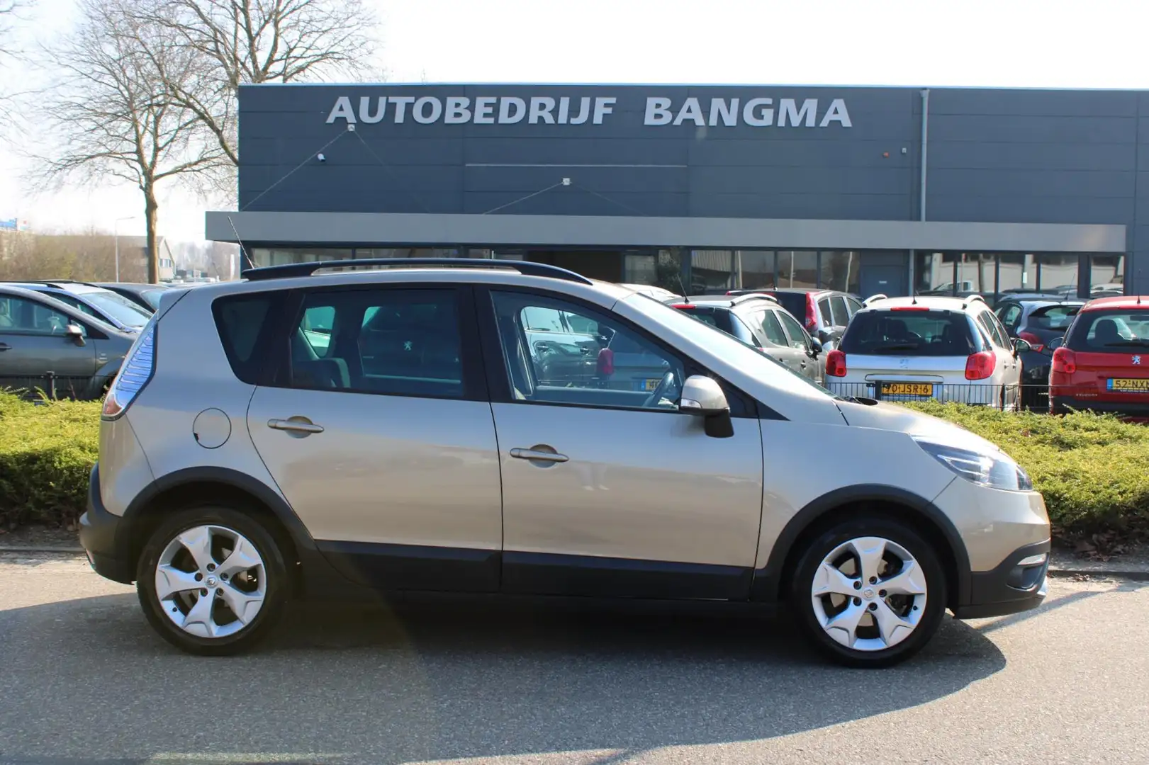 Renault Scenic Xmod 1.2 TCe BOSE/CLIMA AIRCO/NAVIGATIE/LM-VELG/IS Brun - 2