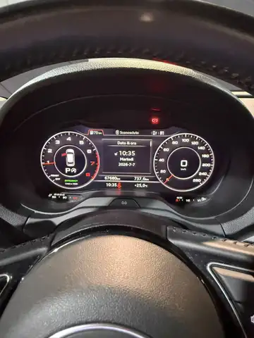 Audi A3 view 9