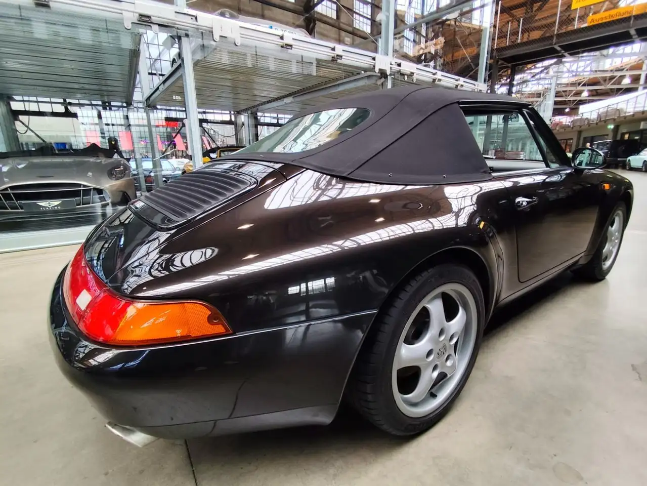 Porsche 993 Carrera Cabriolet BRD 1.Hand, foto 4