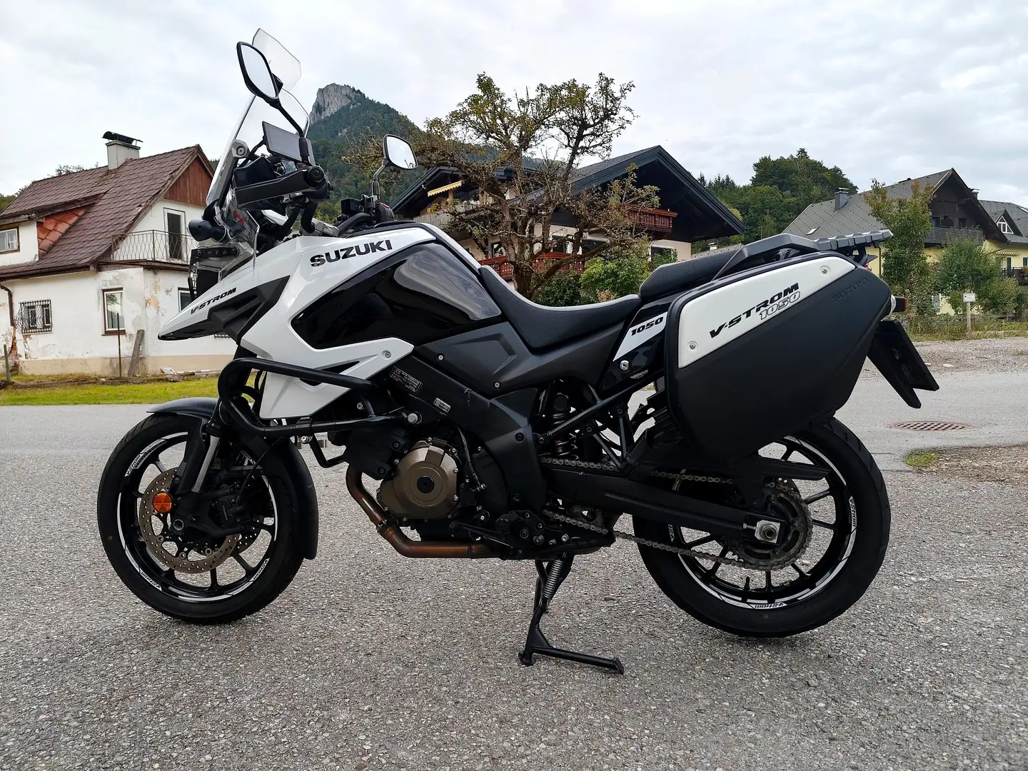 Suzuki V-Strom 1050 Blanc - 2