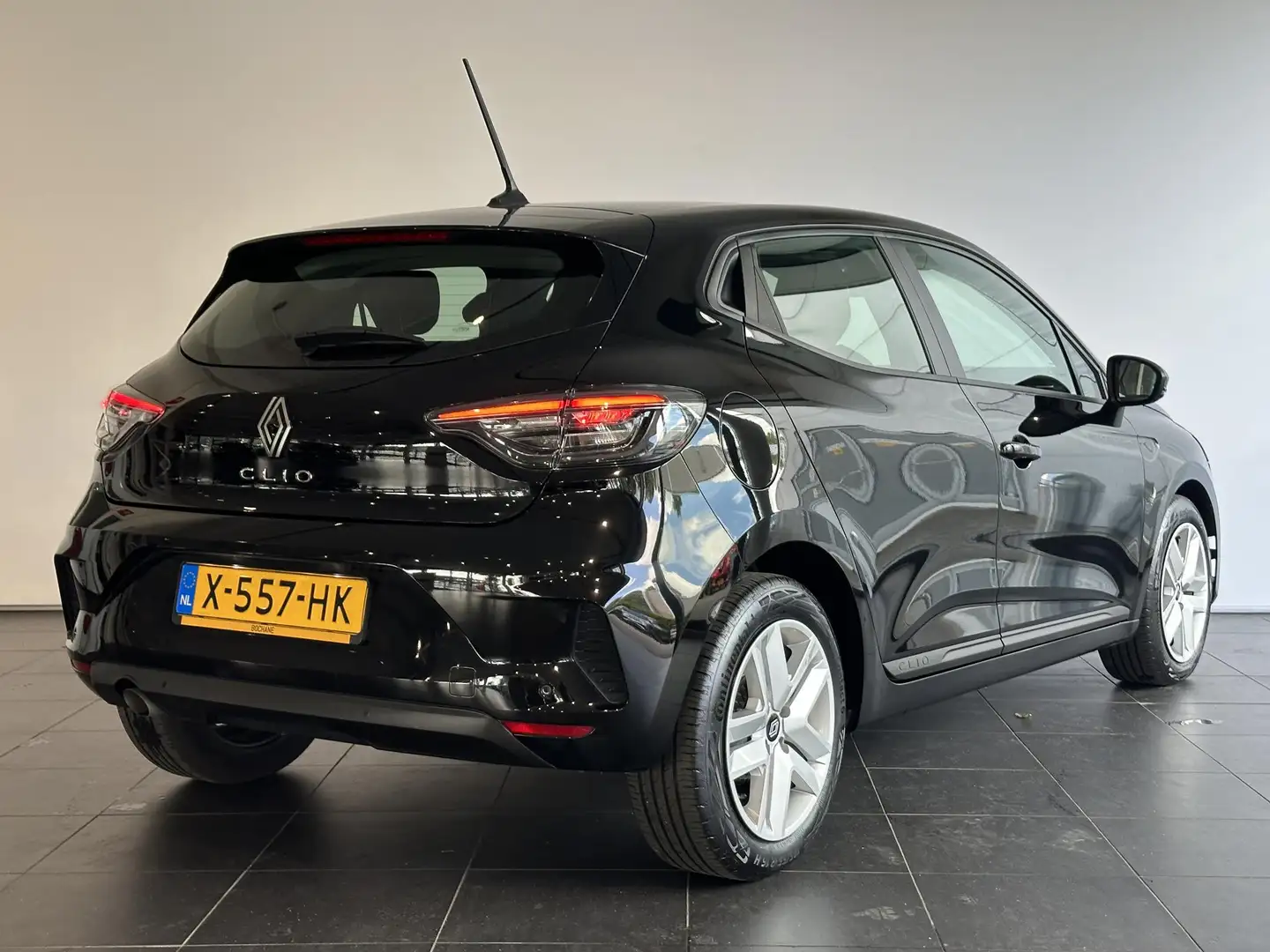 Renault Clio 1.0 TCe 90 GPF evolution NAVIGATIE | ACHTERUITRIJC Zwart - 2