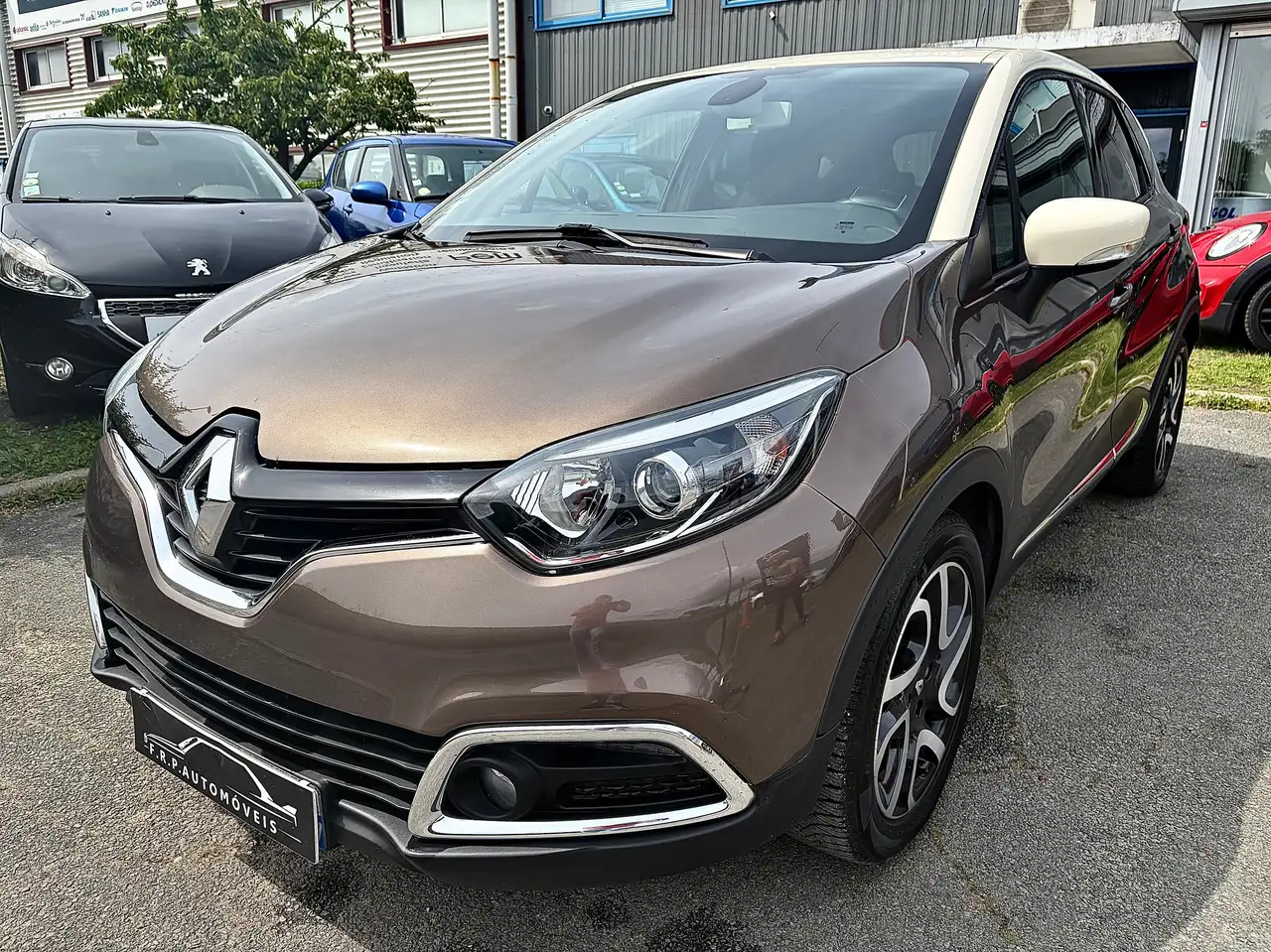 Renault Captur TCe 120 Intens EDC