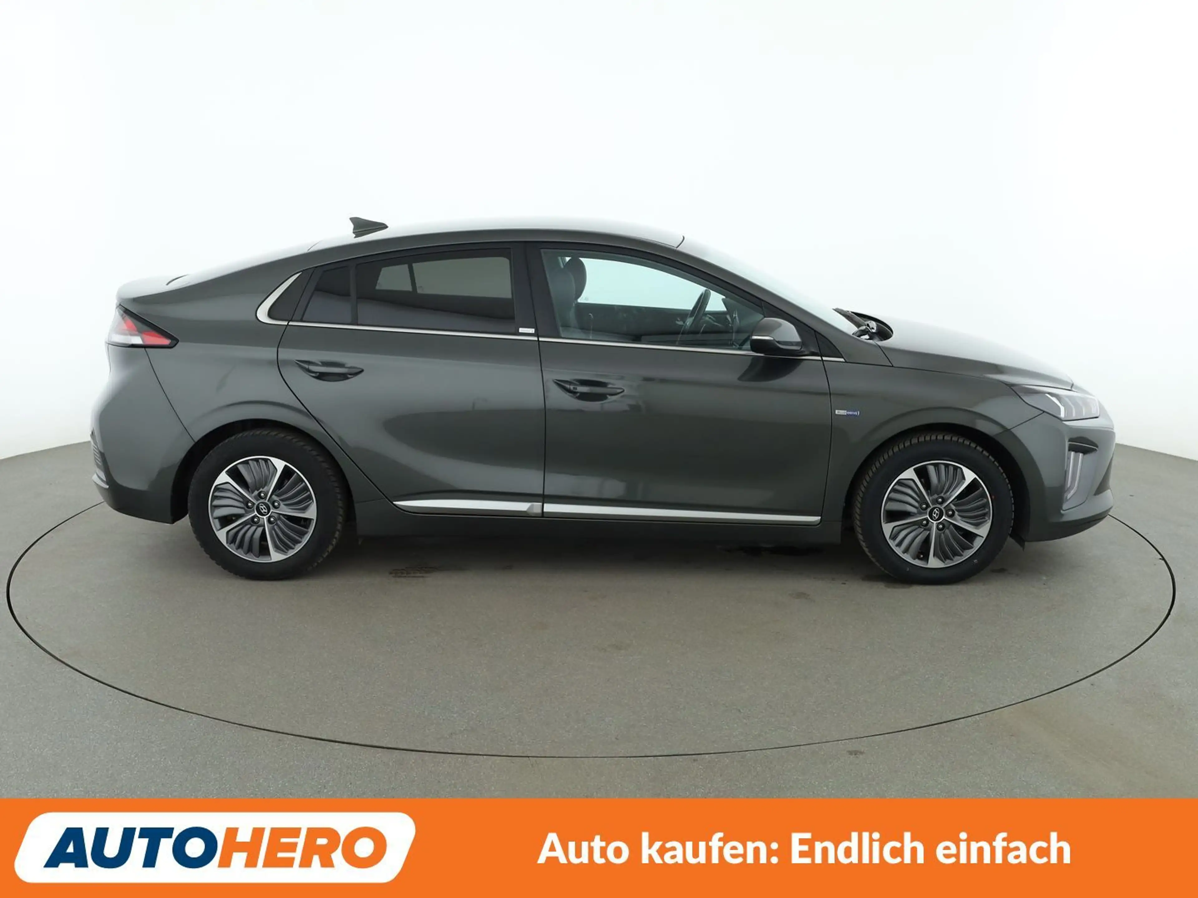 Hyundai IONIQ 1.6 Hybrid Style Aut.*NAVI*ACC*LED*CAM*SHZ*LHZ* — photo 7