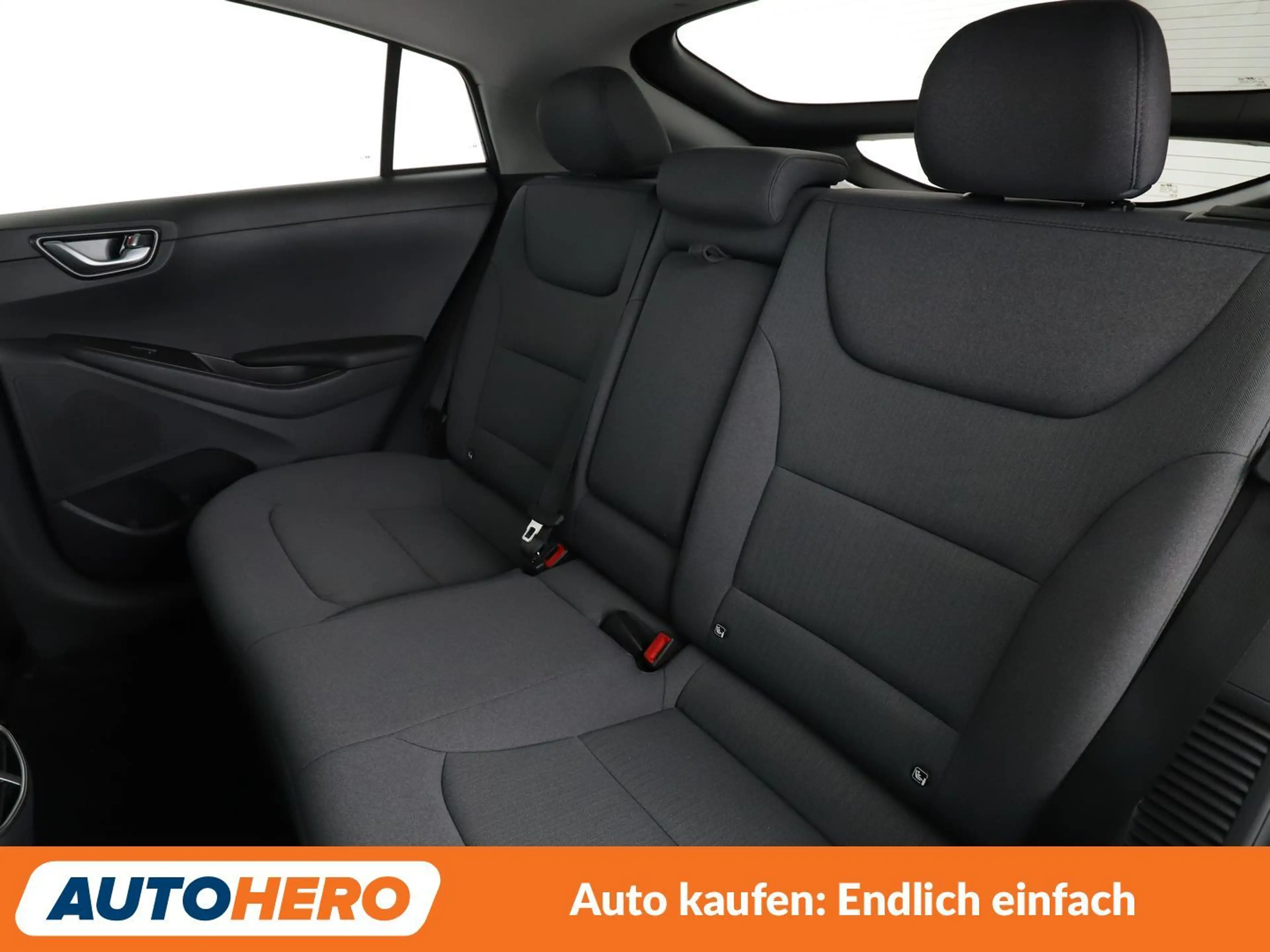 Hyundai IONIQ 1.6 Hybrid Style Aut.*NAVI*ACC*LED*CAM*SHZ*LHZ* — photo 14