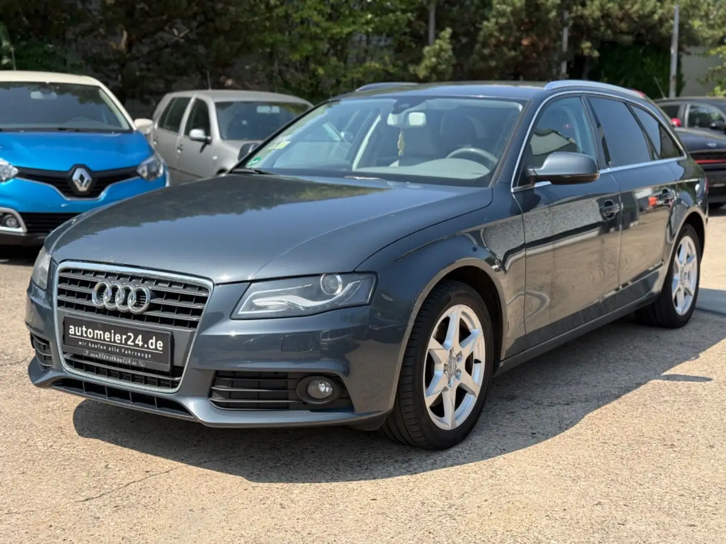 Audi A4 Avant Ambiente V6 (11/26 Tüv) Grau - 1