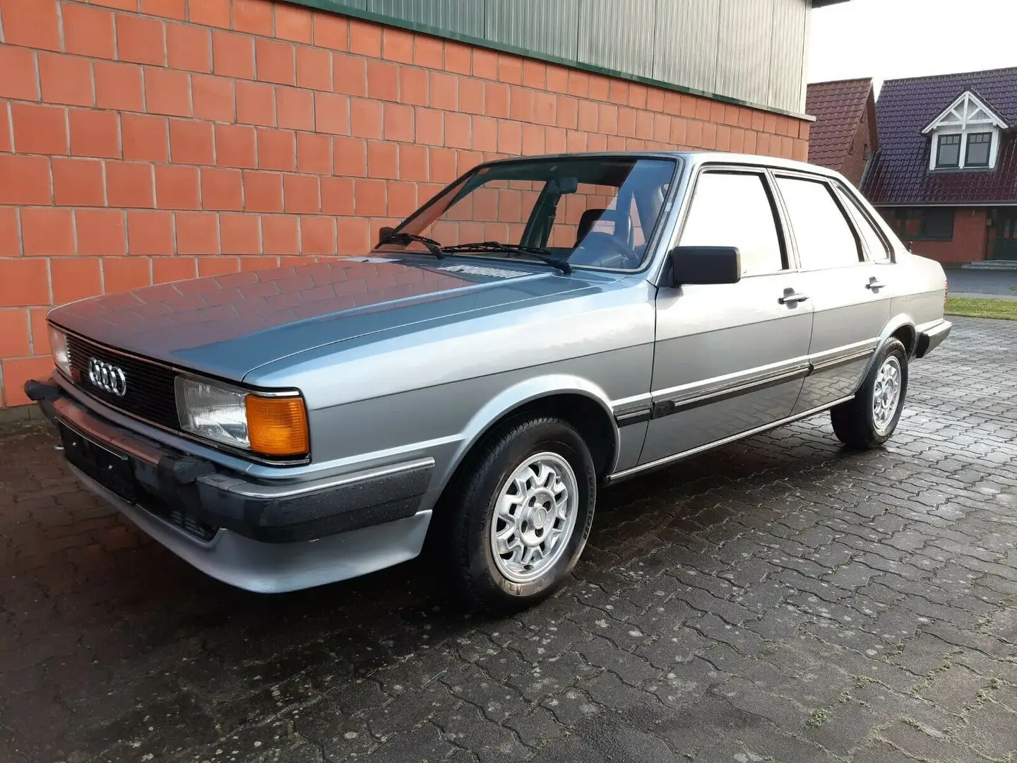 Audi 80 CD 5 E - Automatik- kerngesunder Zustand Bleu - 1