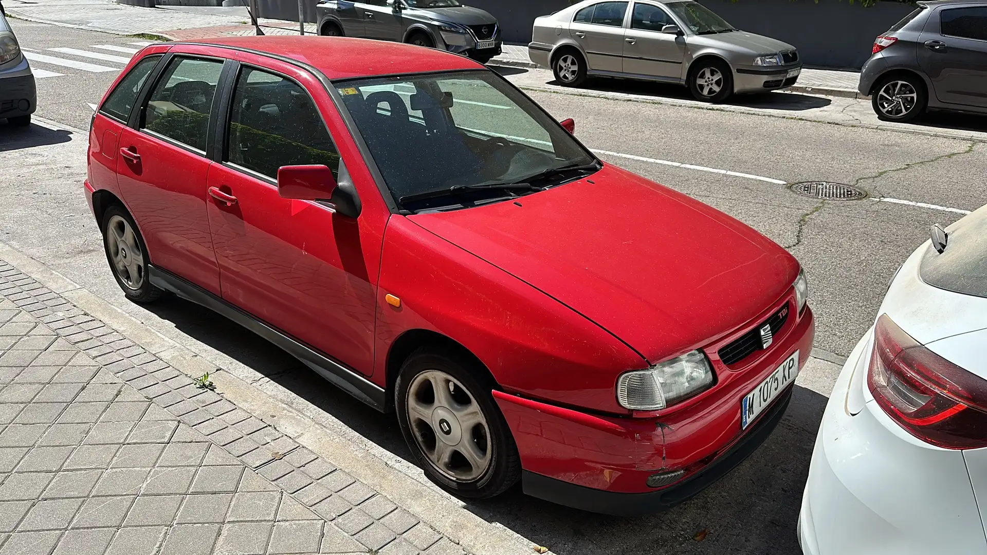 SEAT Ibiza 1.9 TDi GT 110 crvena - 1