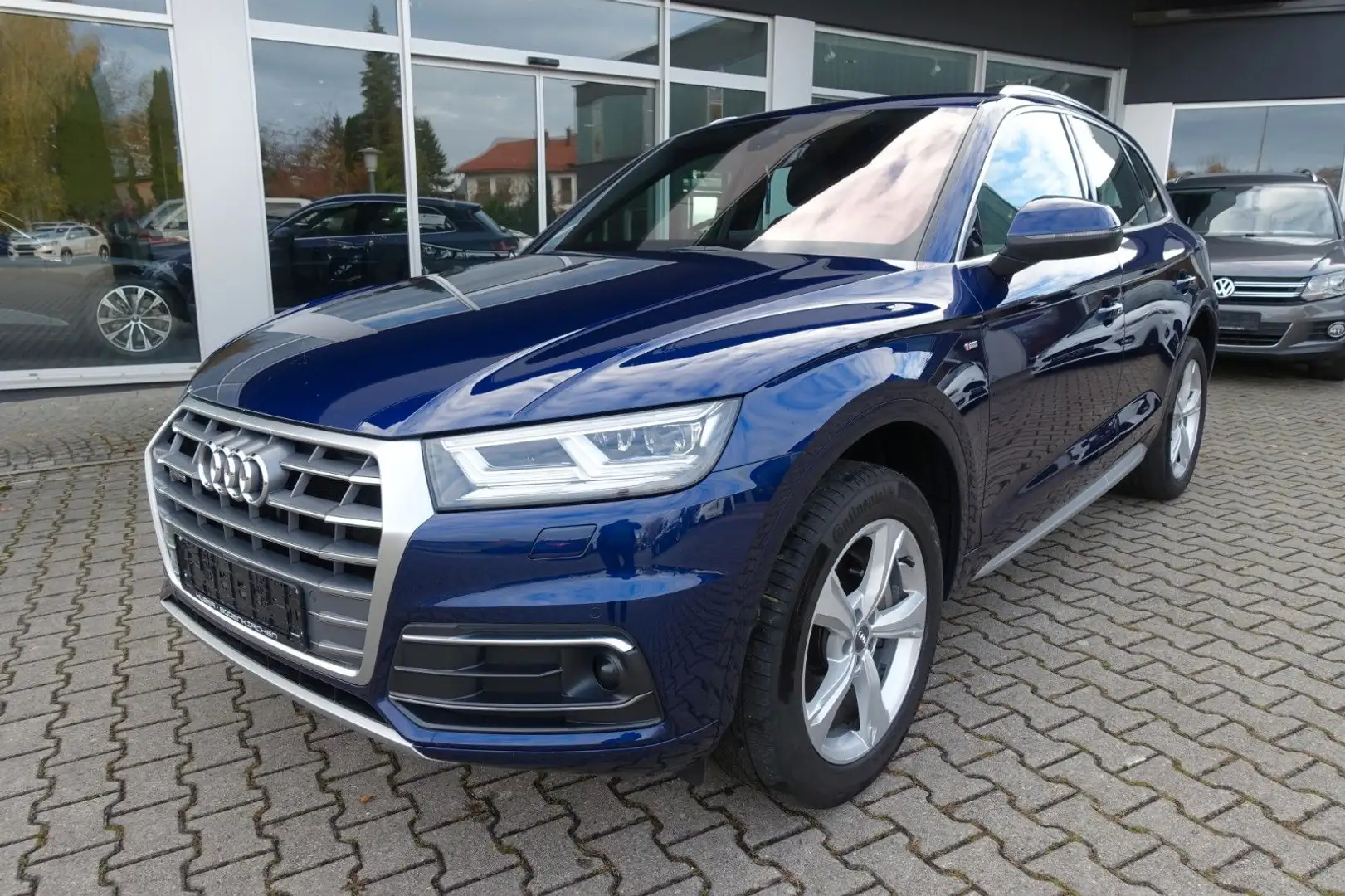 Audi Q5 quattro sport 2xS-Line, AHK, Navi, PDC, Top Blau - 1
