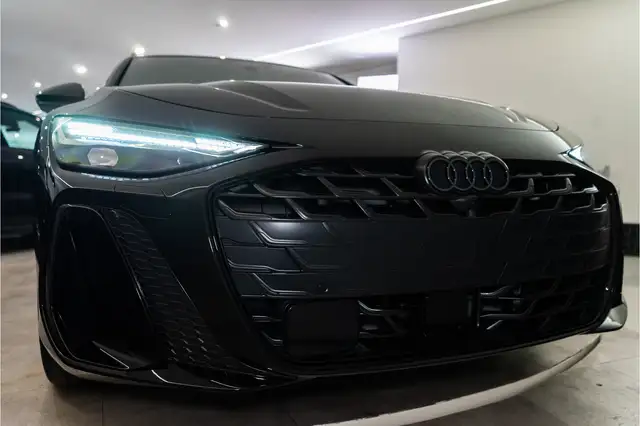 Audi A6 view 10