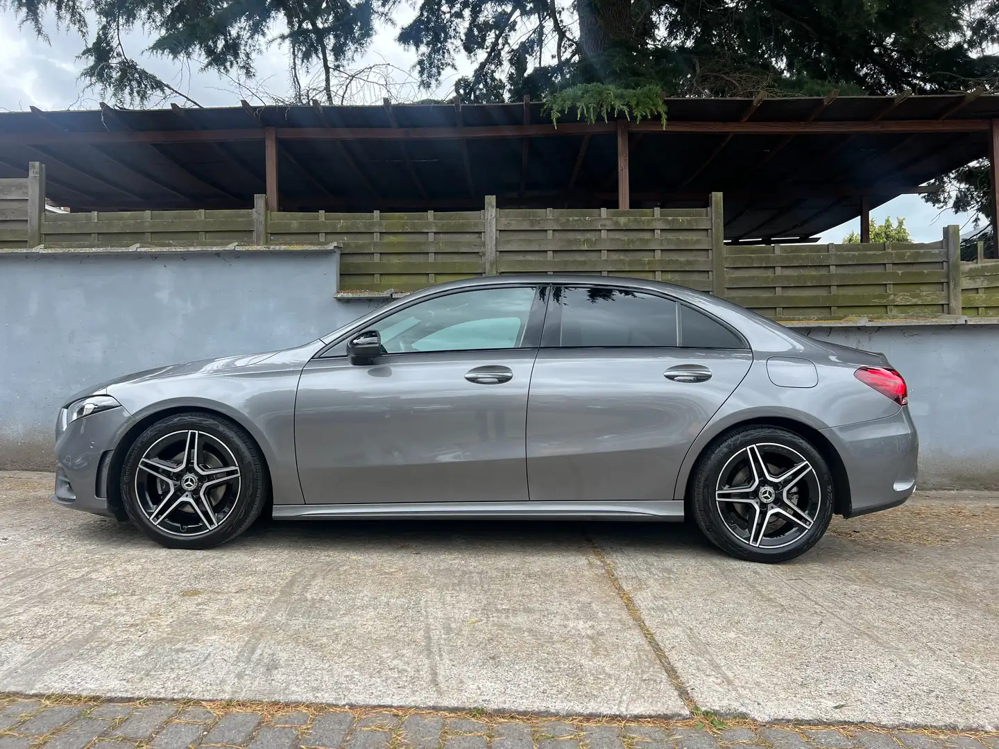 Mercedes-Benz A 200 Pack AMG Line berline  (EU6AP) Gris - 2