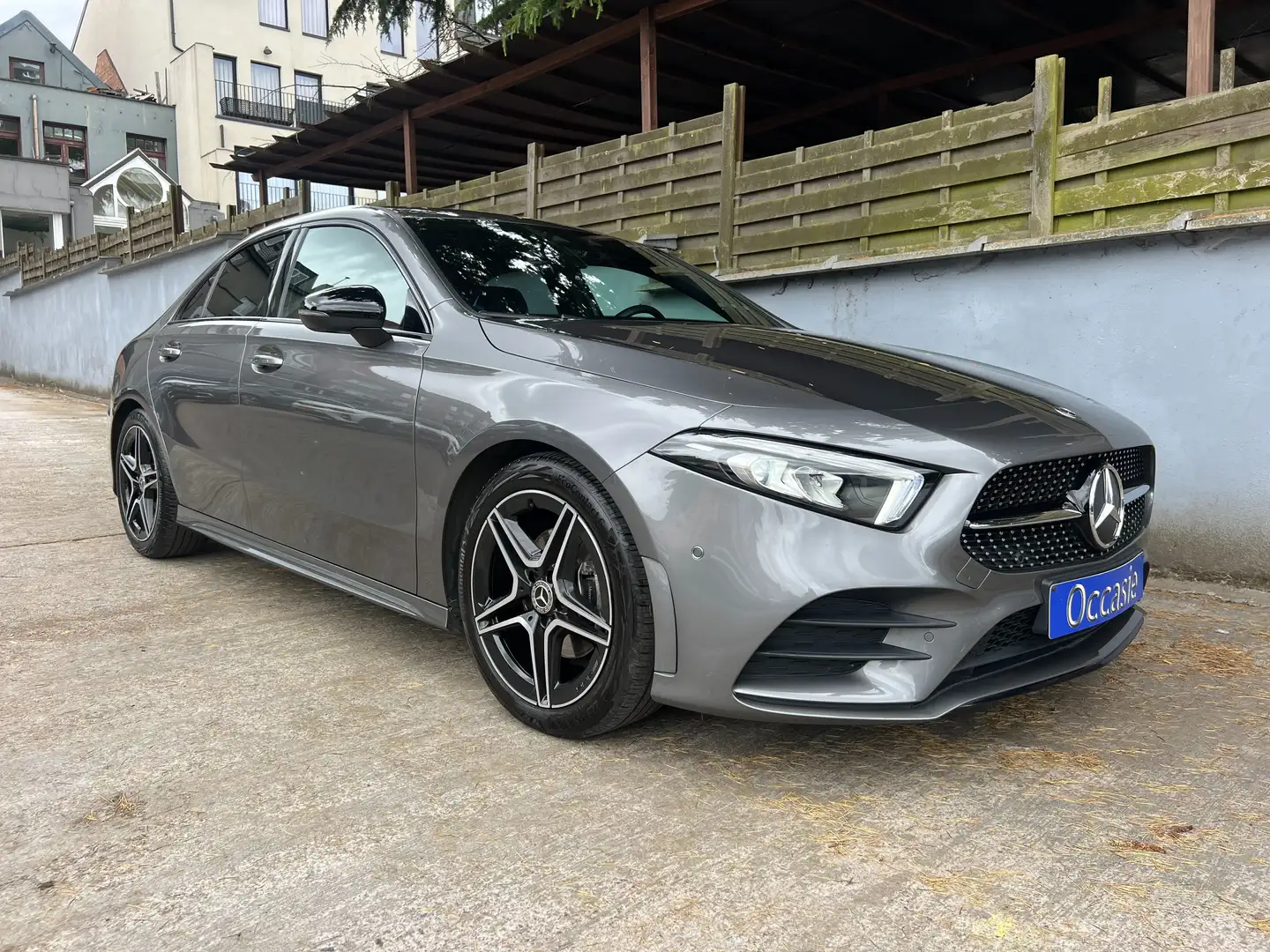 Mercedes-Benz A 200 Pack AMG Line berline  (EU6AP) Gris - 1
