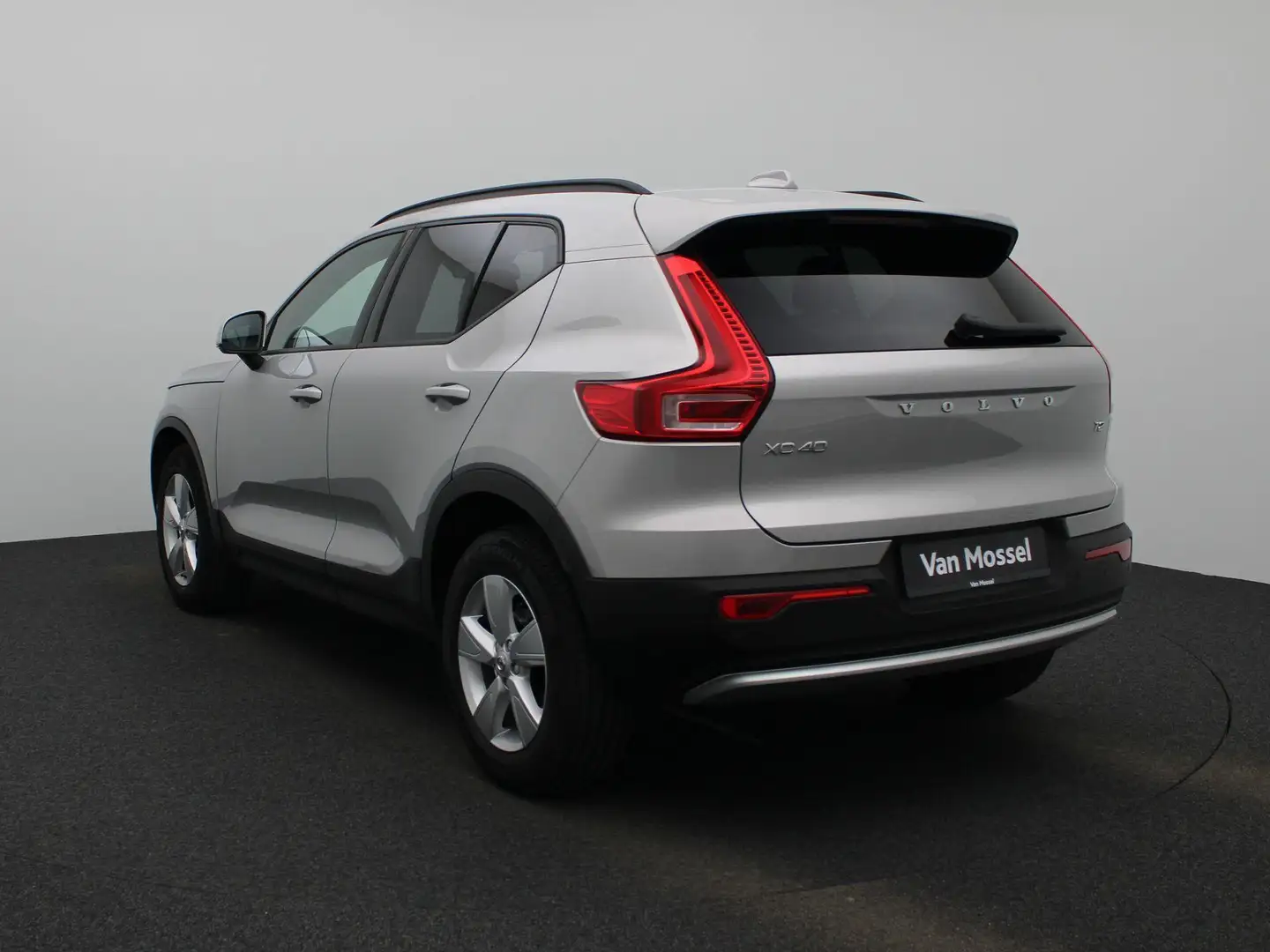 Volvo XC40 T2 Essential | Navigatie | Climate control | Parke Grijs - 2