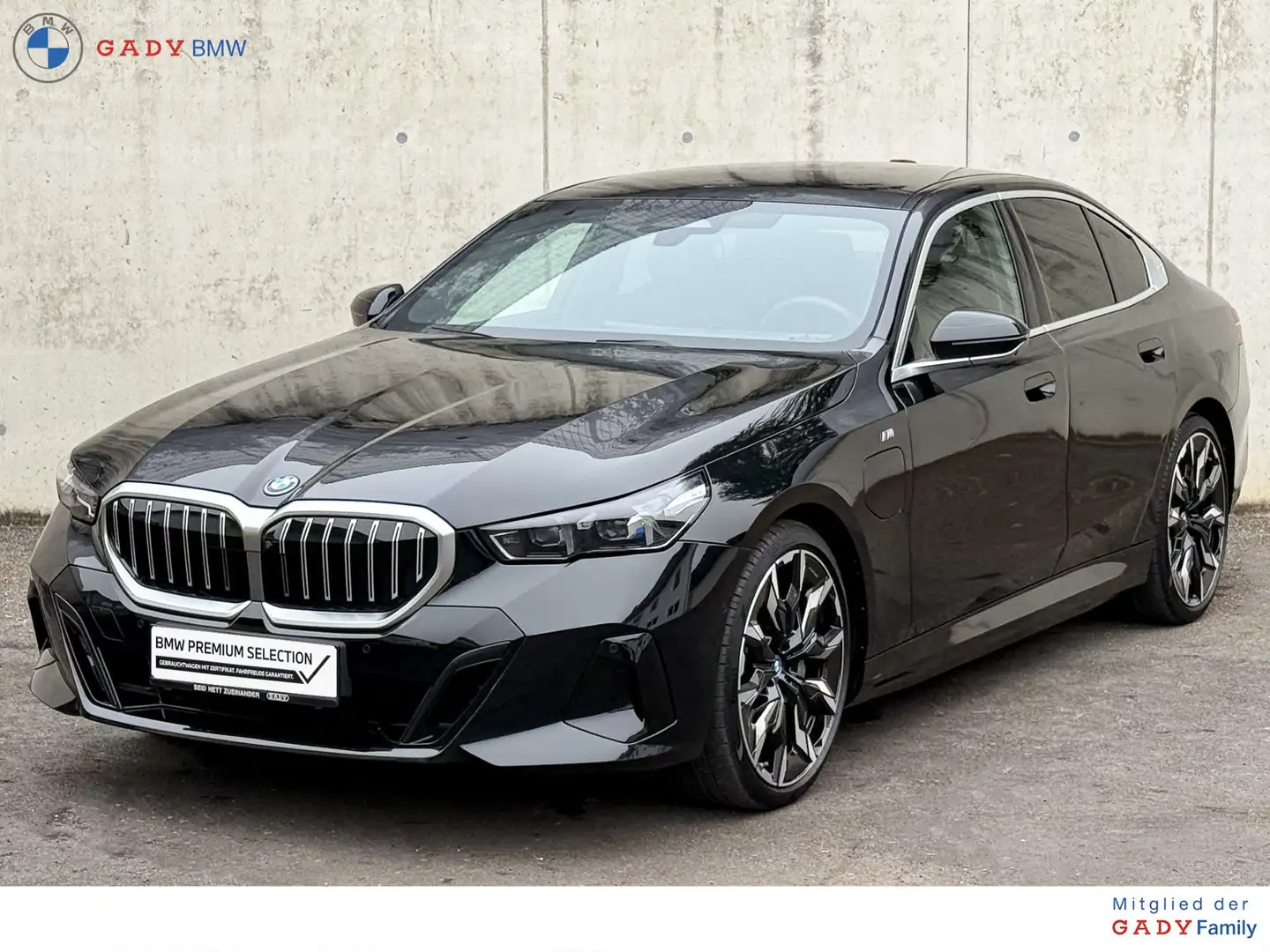 BMW 550 e xDrive M-Sportpaket Schwarz - 1